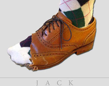 正宗《狗啃鞋》網拍結標金額有夠貴＄