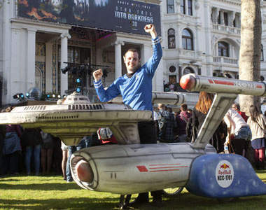 在路上跑的《企業號》星際旗艦變成賽車？