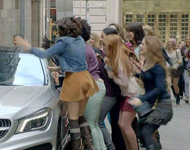 2013年《超級盃汽車廣告》究竟是哪輛車車這麼受妹歡迎呢？