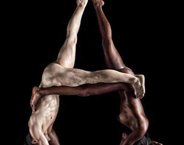 真實《人體字母》這些動作還真是超高難度(汗)