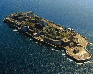 軍艦島空拍實錄 海上巨型人造廢墟的〝上空〞模樣