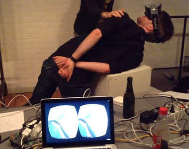 頭戴立體顯示器《Oculus Rift》逼真第一人稱斷頭體驗（驚）