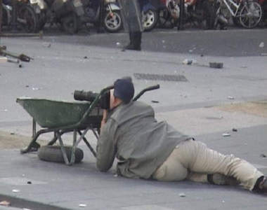 《拼命攝影師》用血和淚寫下經典一瞬間