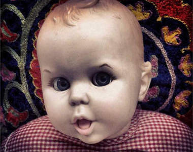 詭異《骨董娃娃》今晚也陪你睡覺你說好不好......