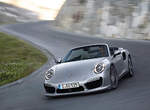 敞篷版《保時捷911 Turbo》上空尤物等不及先脫囉 敞篷版《保時捷911 Turbo》上空尤物等不及先脫囉