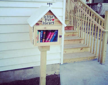 環保《小圖書館》 想看什麼自己拿~