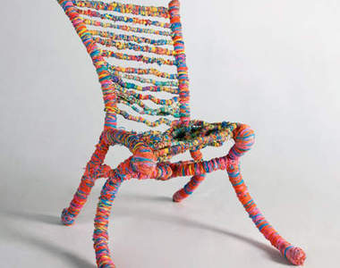 《橡皮椅》坐上去要小心毛被夾到XD