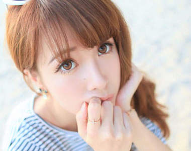 郝靜Sevi　像條水中美人魚般的南昌萌教主