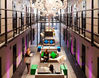 荷蘭《監獄飯店》要是真監獄就是鼓勵犯罪了....