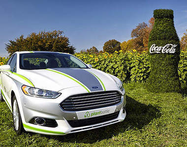 美版《福特Mondeo》可樂瓶變身車車內在美?