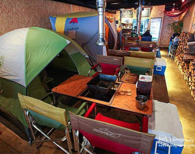 《露營主題餐廳》在市區就能辦露營烤肉趴