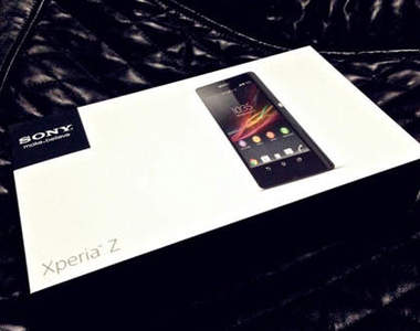 《Sony Xperia Z》日版發售前(?) 國外最新前零售版首發開箱~