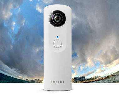 理光Ricoh Theta 360度全景相機  拍照也要無死角~(喀擦！)
