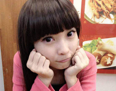 沁曉雪   有沒有七月半萊爾富有正妹阿飄的八卦？