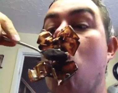 《生活的那些犯蠢》有些看起來真痛（偷笑）