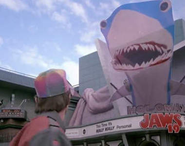 經典電影《回到未來》人事物場景與2013年真實世界對比...