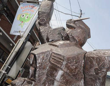 鋼彈立於大地!上井草車站前的鋼彈銅像