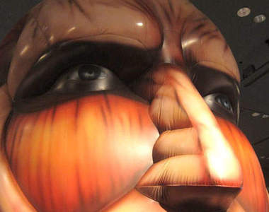 進擊的巨人　超衝擊性的大型巨人頭部是啥東東啊！？