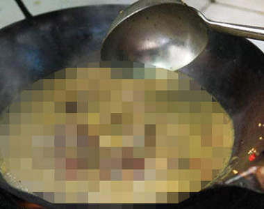 貴州《牛糞火鍋》你想吃吃看嗎…?