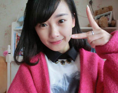 飛天小美盈　此MM是否能與奶茶妹一戰呢？