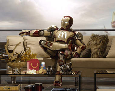 如果超級英雄也有贊助商 那制服上的LOGO是？