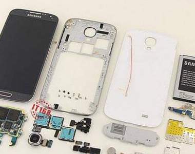 Samsung《Galaxy S4》最新鮮的三星機皇「分屍」過程搶先看~