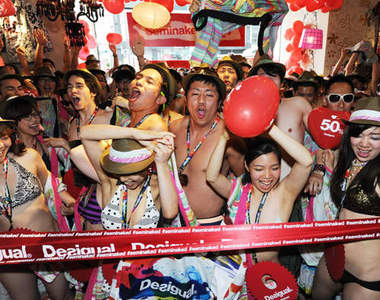 Desigual《半裸來店》活動 日本初上陸