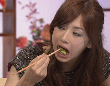 成人用《矯正筷》大受婚活女子歡迎的理由