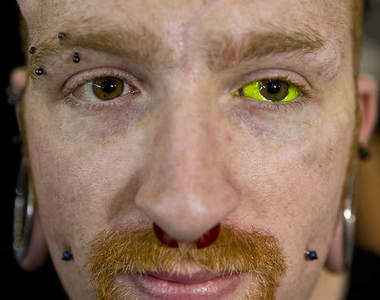 《眼白刺青》白目都不白目了嗎@@