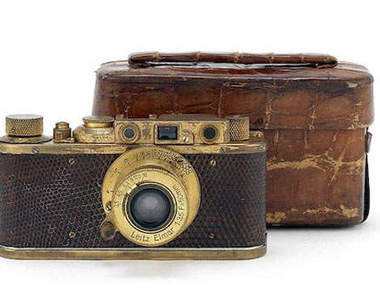 超稀有《金色Leica Luxus II》  身價破千萬的徠卡古董相機