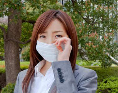 若隱若現的人妻們　連AV導演都說讚的話題寫真販售中