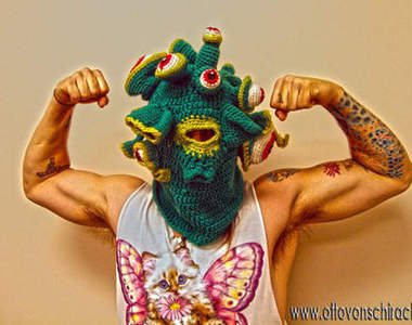 《怪物針織面具》寒冬不舒服潮流新指標