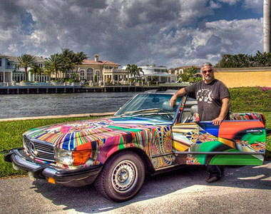 1982年《賓士380 SL》彩繪上身迎接紐約車展~