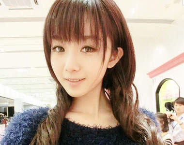 韓雨嘉　在遊戲展上有天使萌妹之稱的甜美SG