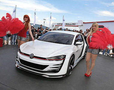 《VW Design Vision GTI概念車》馬力503匹的瘋狂小白球～