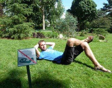 《超白目歪國人》是看不懂還是裝不懂呀（怒）