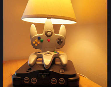 不用的遊戲手把怎麼辦　拿來做成串燒檯燈如何？