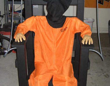 DIY電椅遊具 彈跳燒焦這種吃重鹹的老外最愛