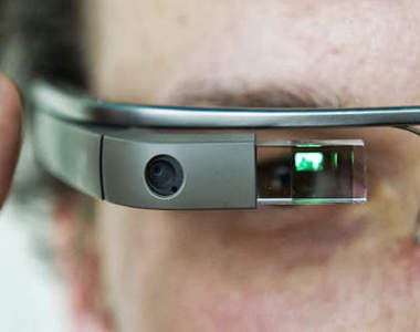 《Google眼鏡》最新零售價開出  但要等到2014年才買得到~(跪)
