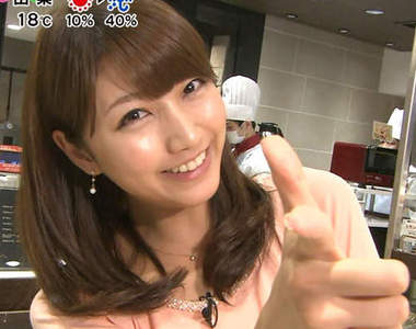 三田友梨佳　冰上的迷你裙真是可愛極惹