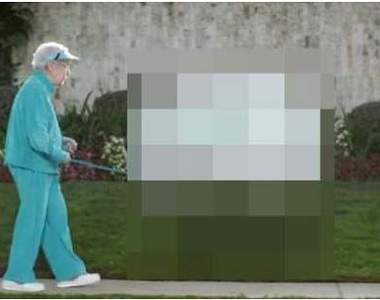 遇到名叫《SKITTLES》的影片!!!都讓人忍不住的驚嘆~~有事嗎??