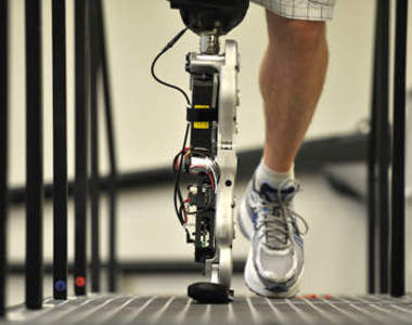 《完全體機械腿》 世上第一個用意念控制的仿生義肢腿