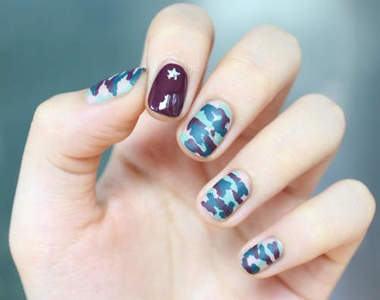 指彩系列《迷彩》終於可以大方手抖畫指甲了～（笑）