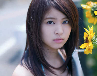 西崎莉麻　本格日本唐揚姬也是有料+可愛