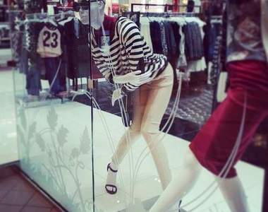 《假人的內心戲》原來妳是肚子痛啊～（笑）