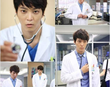 《Good Doctor》收視熱潮 網友合成照也太萌了~