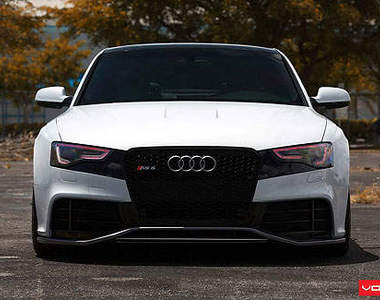 OSS Designs改造《Audi RS5》這麼殺的眼神是有多火？(誤)