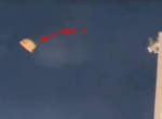 NASA太空人意外拍到幽浮(?) 但怎麼看都像是....www NASA太空人意外拍到幽浮(?) 但怎麼看都像是....www