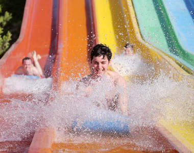 《夏天最棒打工》免費玩遍全世界遊樂園的工作是？