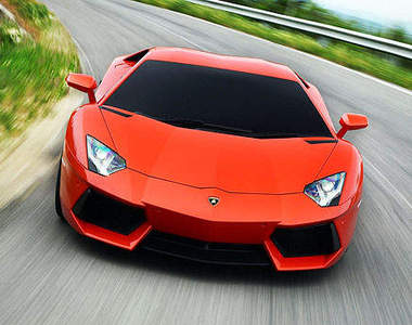 出演變形金剛《Lamborghini Aventador》大牛最近喜事特別多喔~